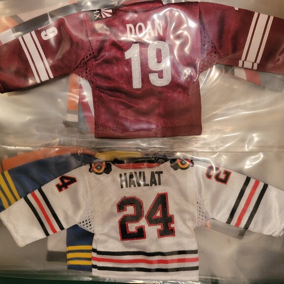 Lot of 24 2006-2008 Upper Deck NHL Mini Jersey's 4" X 9" NESH STAAL VANEK & more - Picture 3 of 16